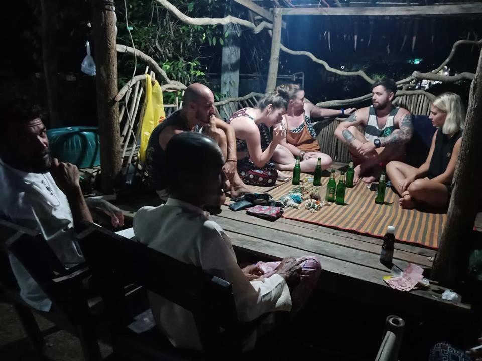 Easy Huts Hotel Ko Lanta Eksteriør billede